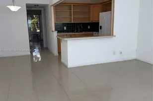 162 Westbury J, Deerfield Beach, FL 33442 - Photo 3