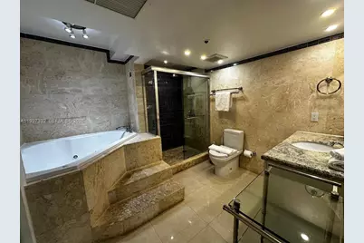 5225 Collins Ave #614, Miami Beach, FL 33140 - Photo 7