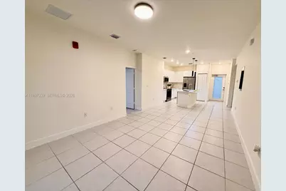 8001 NW 41st St #F-305, Doral, FL 33166 - Photo 7