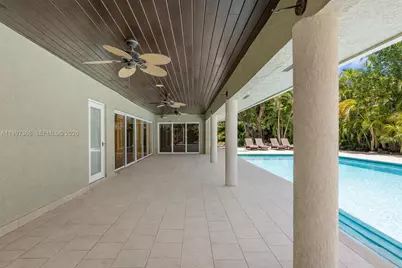 7990 SW 76th Ave, Miami, FL 33143 - Photo 11