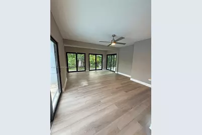 410 SW 56th Ave, Plantation, FL 33317 - Photo 9