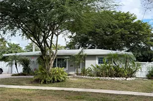 410 SW 56th Ave, Plantation, FL 33317 - Photo 1