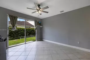 990 NE 42nd Pl, Homestead, FL 33033 - Photo 3