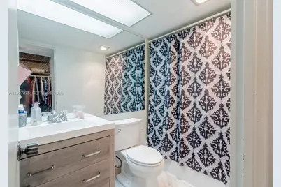 251 174th St #808, Sunny Isles Beach, FL 33160 - Photo 39