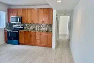 221 SW 9th Ave, Miami, FL 33130 - Photo 5