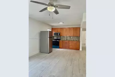 221 SW 9 Ave #1, Miami, FL 33130 - Photo 3