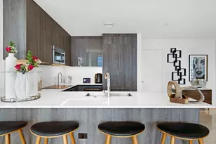 88 SW 7th St, Miami, FL 33130 - Photo 9