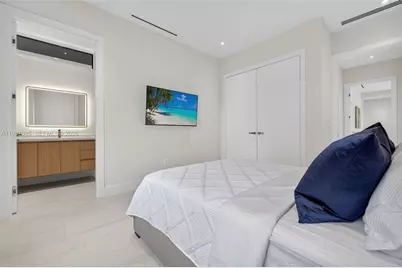 2757 NE 34 Street, Fort Lauderdale, FL 33306 - Photo 31