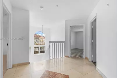 8724 NW 189th Ter, Hialeah, FL 33018 - Photo 19