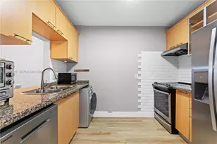 677 NE 24th St, Miami, FL 33137 - Photo 5