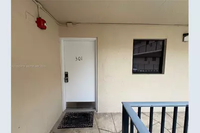 7125 Bay Dr #301, Miami Beach, FL 33141 - Photo 3