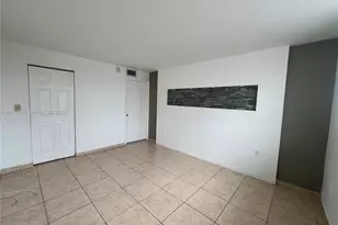 7125 Bay Dr, Miami Beach, FL 33141 - Photo 15