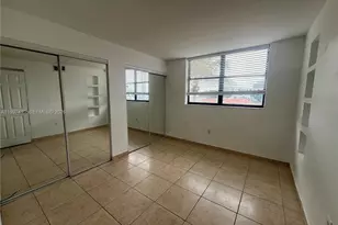 7125 Bay Dr, Miami Beach, FL 33141 - Photo 7