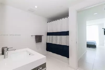 401 N Birch Rd #404, Fort Lauderdale, FL 33304 - Photo 9