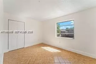 8460 SW 154th Cir Ct, Miami, FL 33193 - Photo 11