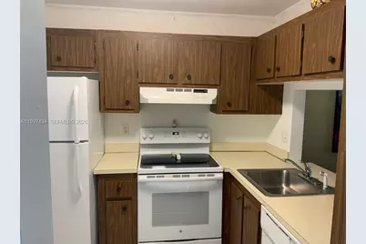 9311 Orange Grove Dr #405, Davie, FL 33324 - Photo 11