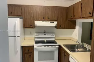 9311 Orange Grove Dr, Davie, FL 33324 - Photo 11