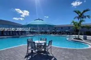 1010 SE 26th Ter, Homestead, FL 33035 - Photo 15