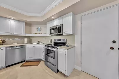 3111 N Ocean Dr #904, Hollywood, FL 33019 - Photo 7