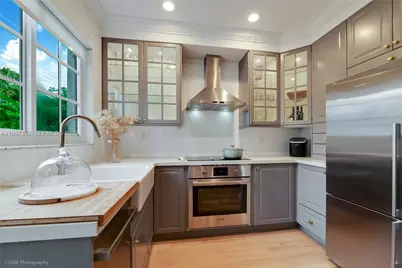 21 Madeira Ave #12, Coral Gables, FL 33134 - Photo 5