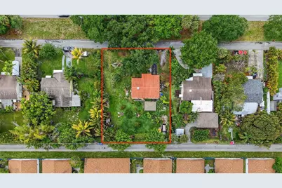 1601 N 16th Ct, Hollywood, FL 33020 - Photo 1