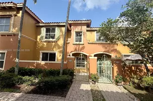 962 SW 143rd Ave, Pembroke Pines, FL 33027 - Photo 1