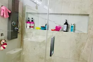 18901 NW 77th Ct, Hialeah, FL 33015 - Photo 11