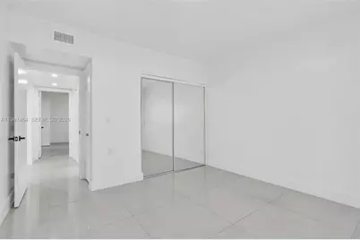 1055 NE 144th St, North Miami, FL 33161 - Photo 19