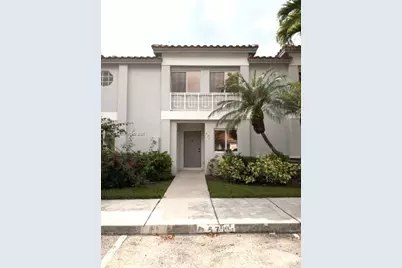 571 NW 208th Cir, Pembroke Pines, FL 33029 - Photo 1