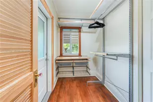 521 NE 74th St, Miami, FL 33138 - Photo 7