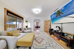 521 NE 74th St, Miami, FL 33138 - Photo 3