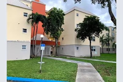 8215 Lake Dr #108, Doral, FL 33166 - Photo 3
