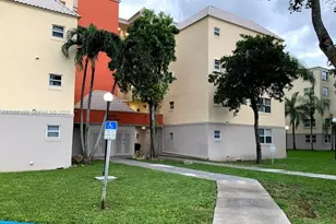 8215 Lake Dr, Doral, FL 33166 - Photo 3