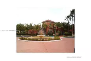 8215 Lake Dr, Doral, FL 33166 - Photo 27