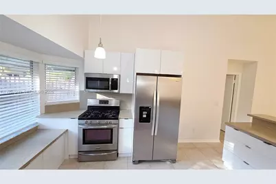 3247 NW 123rd Ave, Sunrise, FL 33323 - Photo 7