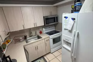 1825 W 44th Pl, Hialeah, FL 33012 - Photo 3