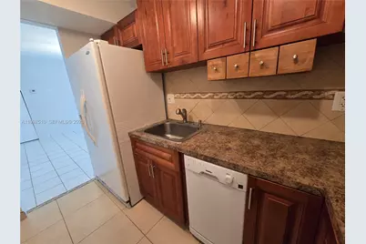 4845 NW 7th St #309-5, Miami, FL 33126 - Photo 5