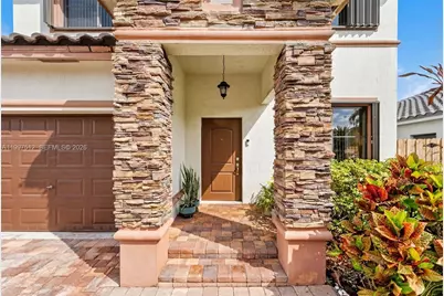 13319 SW 268th Ter, Homestead, FL 33032 - Photo 3