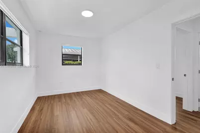 2460 NW 175th St, Miami Gardens, FL 33056 - Photo 15