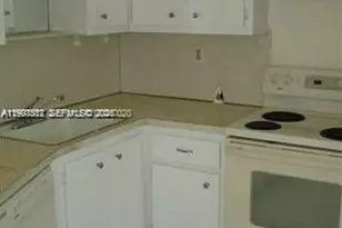 1780 NE 191st St, Miami, FL 33179 - Photo 3
