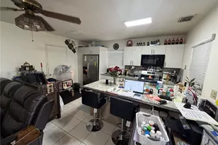 671 NE 1st Pl, Hialeah, FL 33010 - Photo 19