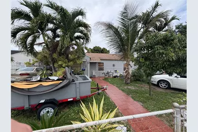 671 NE 1st Pl, Hialeah, FL 33010 - Photo 3