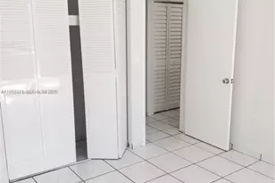 3040 SW 77th Ct, Miami, FL 33155 - Photo 9