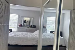 1725 W 60th St, Hialeah, FL 33012 - Photo 13