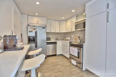 5555 Collins Ave #5F, Miami Beach, FL 33140 - Photo 1