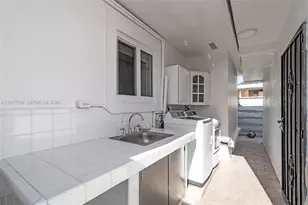 201 SW 51st Ct, Miami, FL 33134 - Photo 5