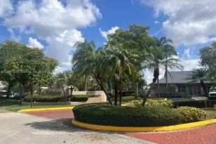 1851 NW 96th Terrace, Pembroke Pines, FL 33024 - Photo 17