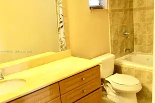 9375 Fontainebleau Blvd, Miami, FL 33172 - Photo 23