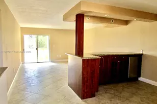 9375 Fontainebleau Blvd, Miami, FL 33172 - Photo 9