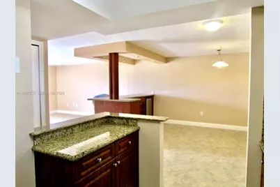 9375 Fontainebleau Blvd #L317, Miami, FL 33172 - Photo 15